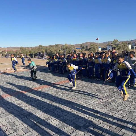 “ 跳出健康，跳出快乐”——扎木钦中心校跳绳比赛