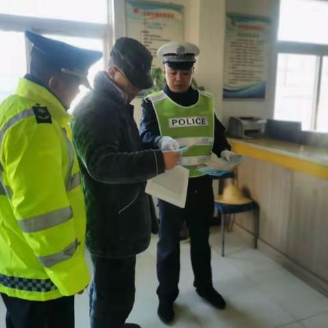 【宝鸡高交大队】路警联合讲安全    文明交通共守护