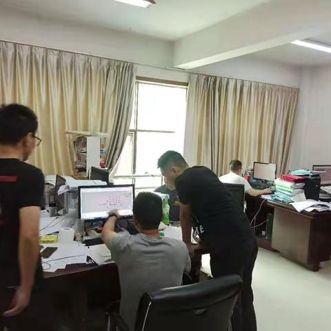 “五一劳动节”                                                 致敬最美水利奋斗者