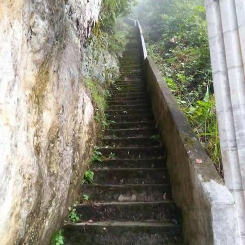 奇山怪石--石门岭