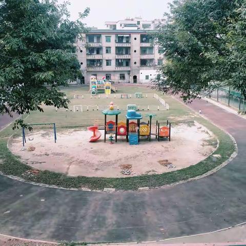 2022年秋小2班第15周幼儿活动相片