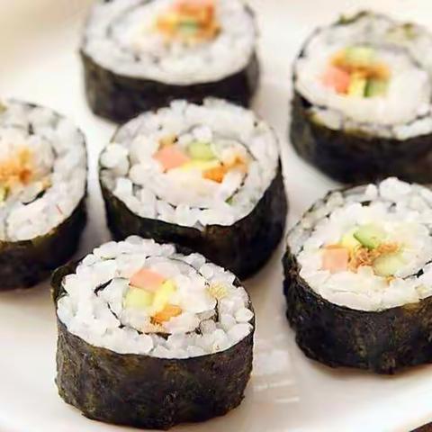 邀请函！11月19日 9：30 期待您和宝宝的到来！红黄蓝老师带您和宝宝一起体验做寿司🍣。