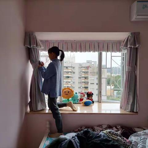 快乐家务，幸福成长                             —四年级（1班）假期劳动篇        曹汝亲