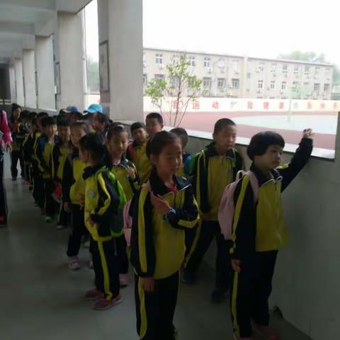 油田十七中学一六班-----快乐的旅行