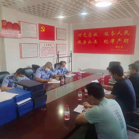 总队法宣科会同厅督察总队第一督察组开展队伍管理专项督察行动