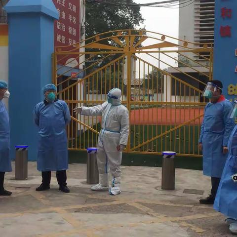 区卫生健康委党委书记、主任蒋永华深入高风险区检查指导疫情防控工作