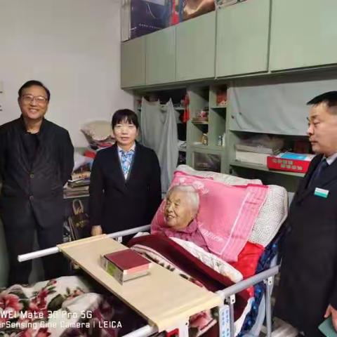 农行河南分行直属支行营业部为89岁老人上门服务获好评