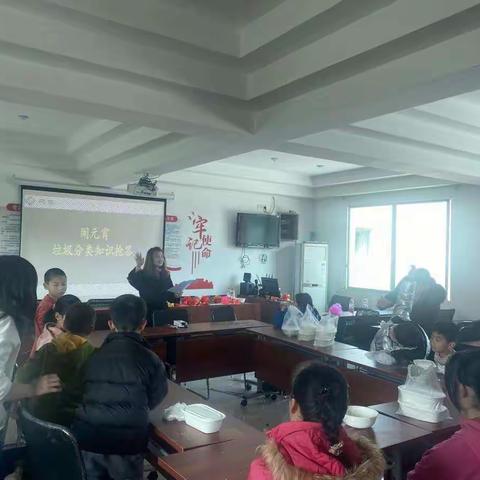 陶家镇开展“垃圾分类    时尚过大年”宣传活动