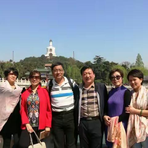 连洼种地的兄弟姐妹北海景山一日游