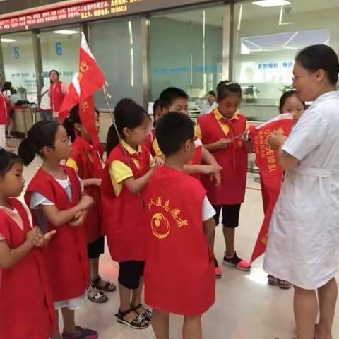 人医小小志愿者