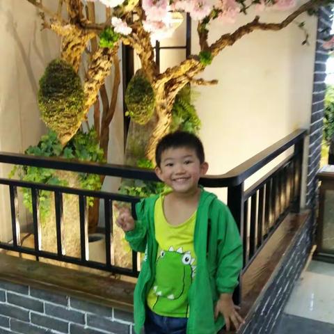 含宝宝国庆节快乐~