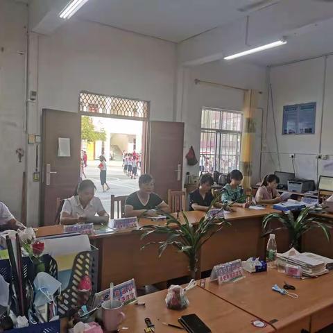 高效课堂大舞台，教师绽放光芒的舞台——乐民镇平佳片区高效课堂数学科比赛