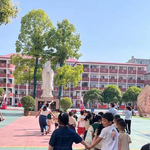 你好！小学！——常春藤幼儿园小学参观记