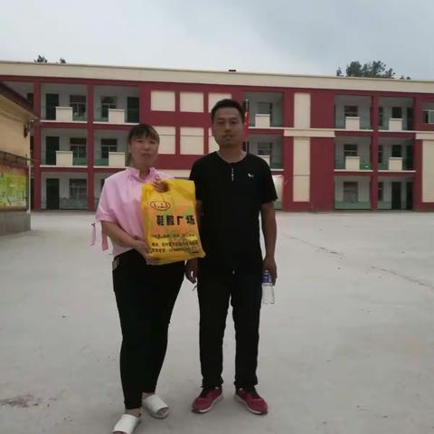 芳菲的美篇