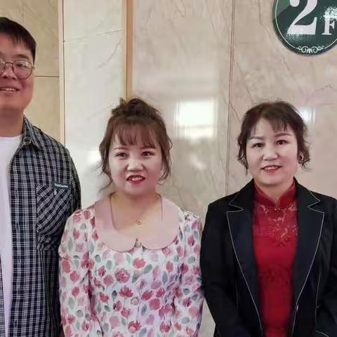 朱梦青出阁留念