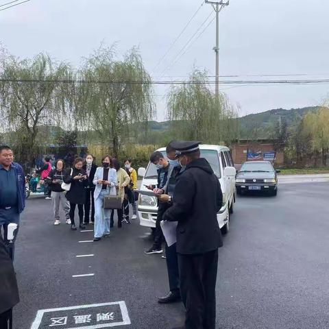 聚焦课堂促“双减”，专业引领促提升——海浪乡九年一贯制学校（小学部）期初视导检查纪实