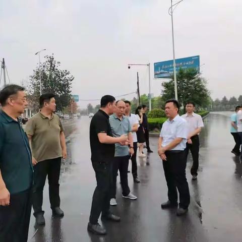 【凤泉区消防救援大队】凤泉区区长丁文广对辖区夏季防汛和灾害天气应对工作进行调研指导