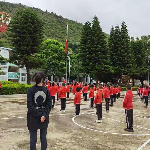 海门小学第四周简报