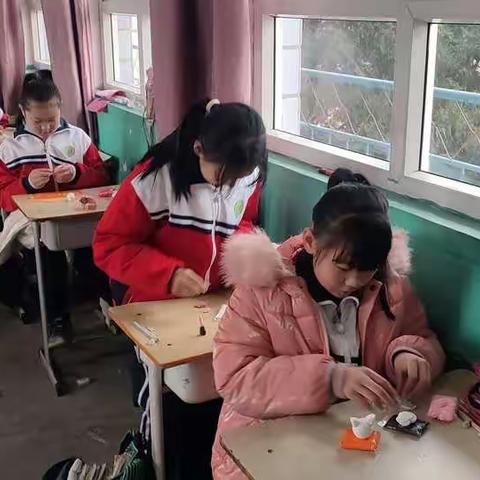 崔石门小学五年级手工