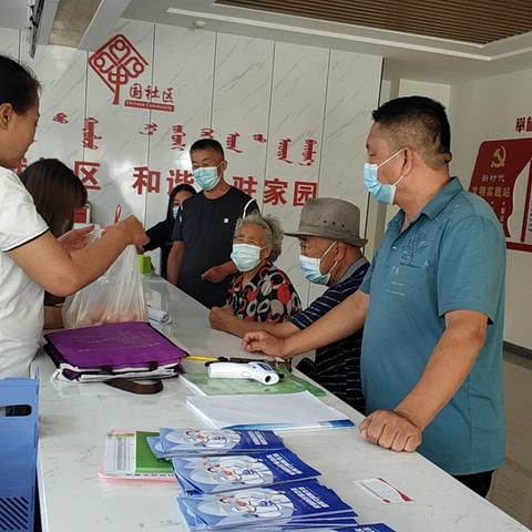 东环街道东兴社区持续推进动员辖区居民疫苗接种工作