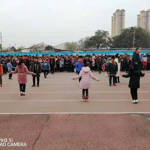 西岗小学班级跳绳对抗赛