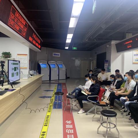 加强能力作风建设，提高为民服务本领