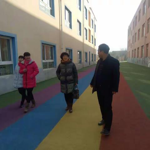 来紫堡镇黄家庄幼儿园来我园参观学习