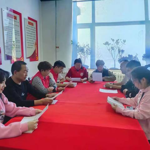 身在冷极心向党，踏雪前行跟党走