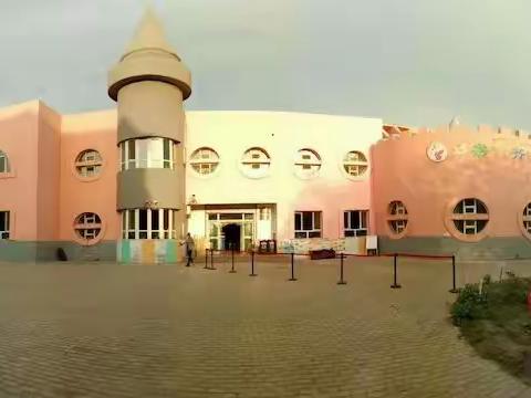 2017年12月19号乌鲁木齐第十六幼儿园“大一”班举办的家长读书沙龙活动