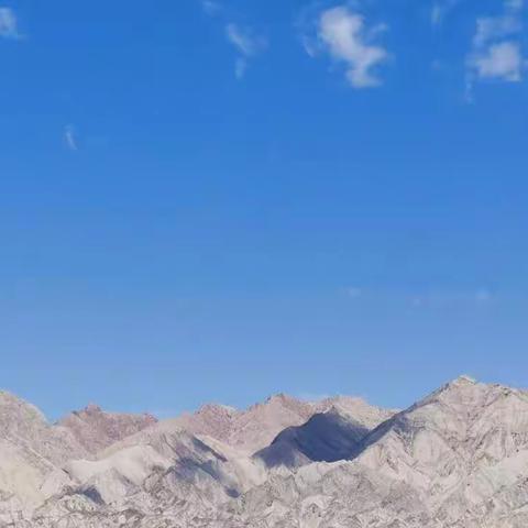 不忘初心，不忘耕本，勤勉笃行，宁静致远。