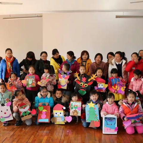 铁路幼儿园大班组绘本亲子课