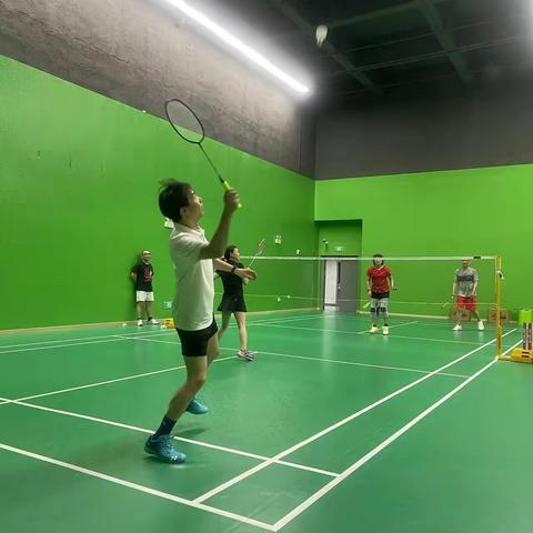 以球会友 健康生活——博学体育羽毛球系列赛开赛