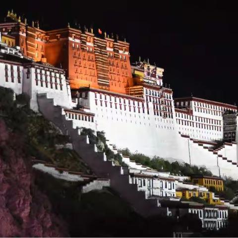 拉萨布达拉宫