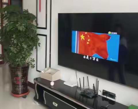 立德树人——同心战“疫”