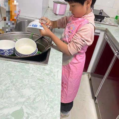 看我七十二变（县幼大一班）