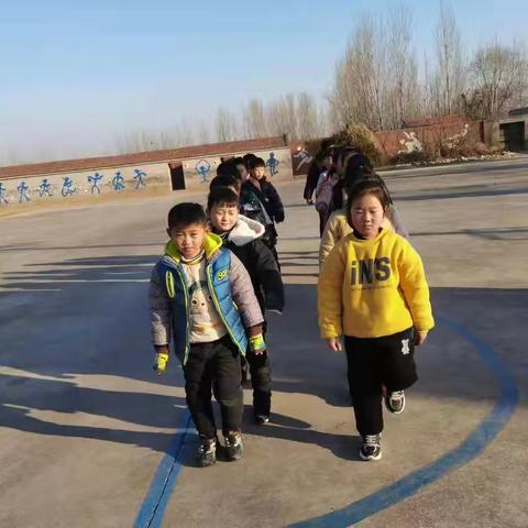 运动点燃激情，校园别样精彩--城关四小元旦运动会