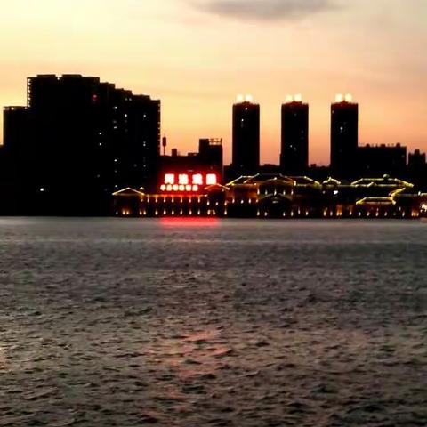 洛浦晚霞美