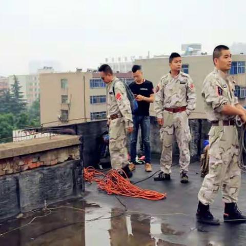 雷霆救援队六一校园安全培训活动纪实