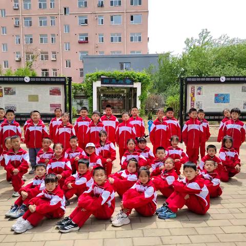 童心筑梦，向阳生长 ——锦山第二小学一年一班 班级风采