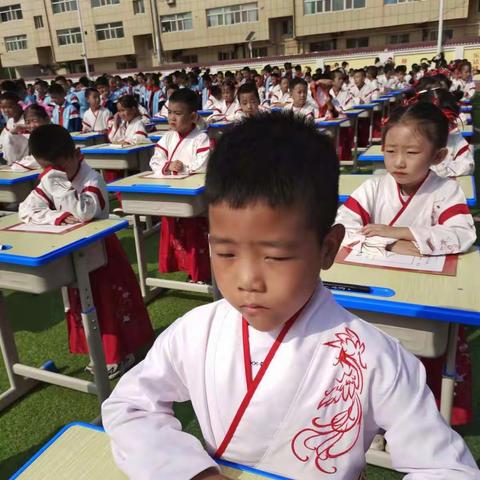 利通街第二小学一年级（5）班开笔礼仪式圆满结束！