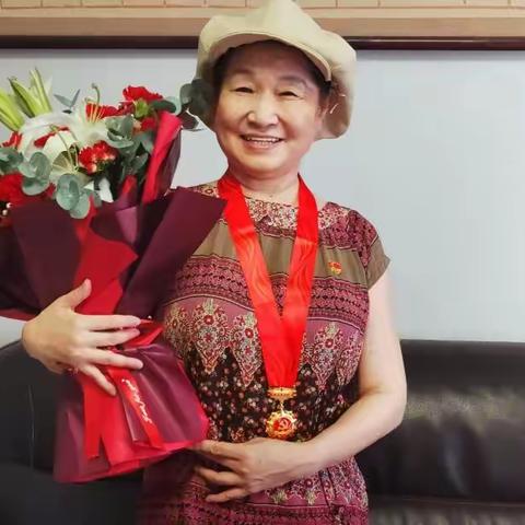 喜获“光荣在党50年”纪念章 – 庆祝中国共产党101岁生日20220701