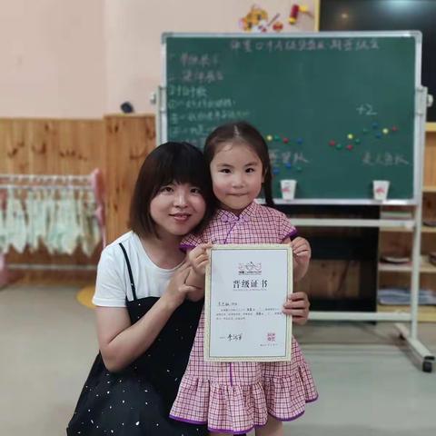 👏👏恭喜李思颖宝贝晋级下期口才课程