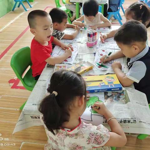 启蒙幼儿园中一班 《苹果树》