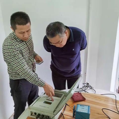 省水务厅到中小河流项目站点开展设计变更审查现场核查工作