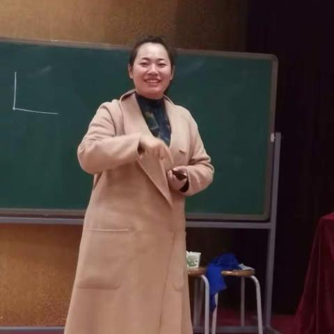 模拟上课亮风采