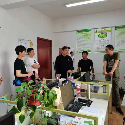 共教研促成长                                  ——体育组第一次集体教研活动