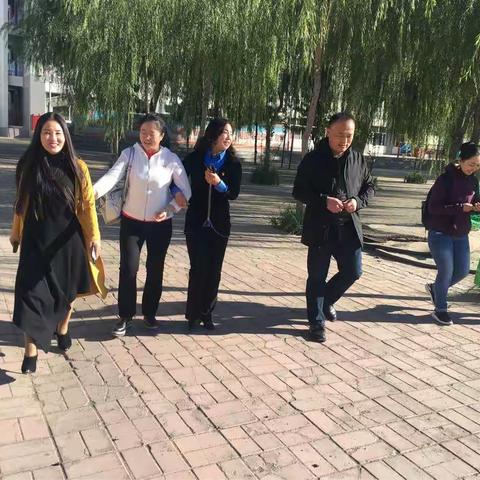 海勃湾区招办来我校交流学习基层党建工作经验