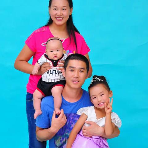 聪儿家族喜庆中秋！中秋节快乐！