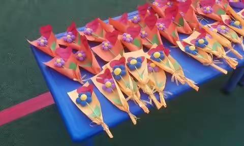 三月八日妇女节，祝我所有女朋友节日快乐