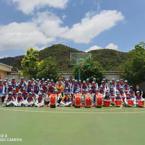 通海县石碧小学鼓号队展演比赛